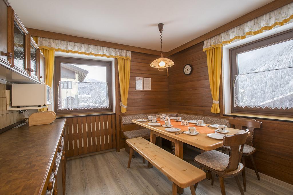 Landhaus Vier Jahreszeiten Krimml Esterno foto